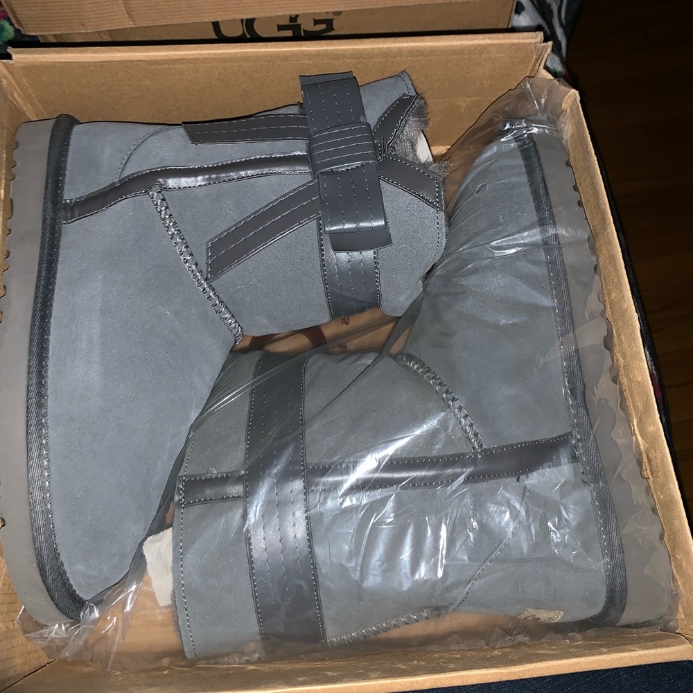 Ugg